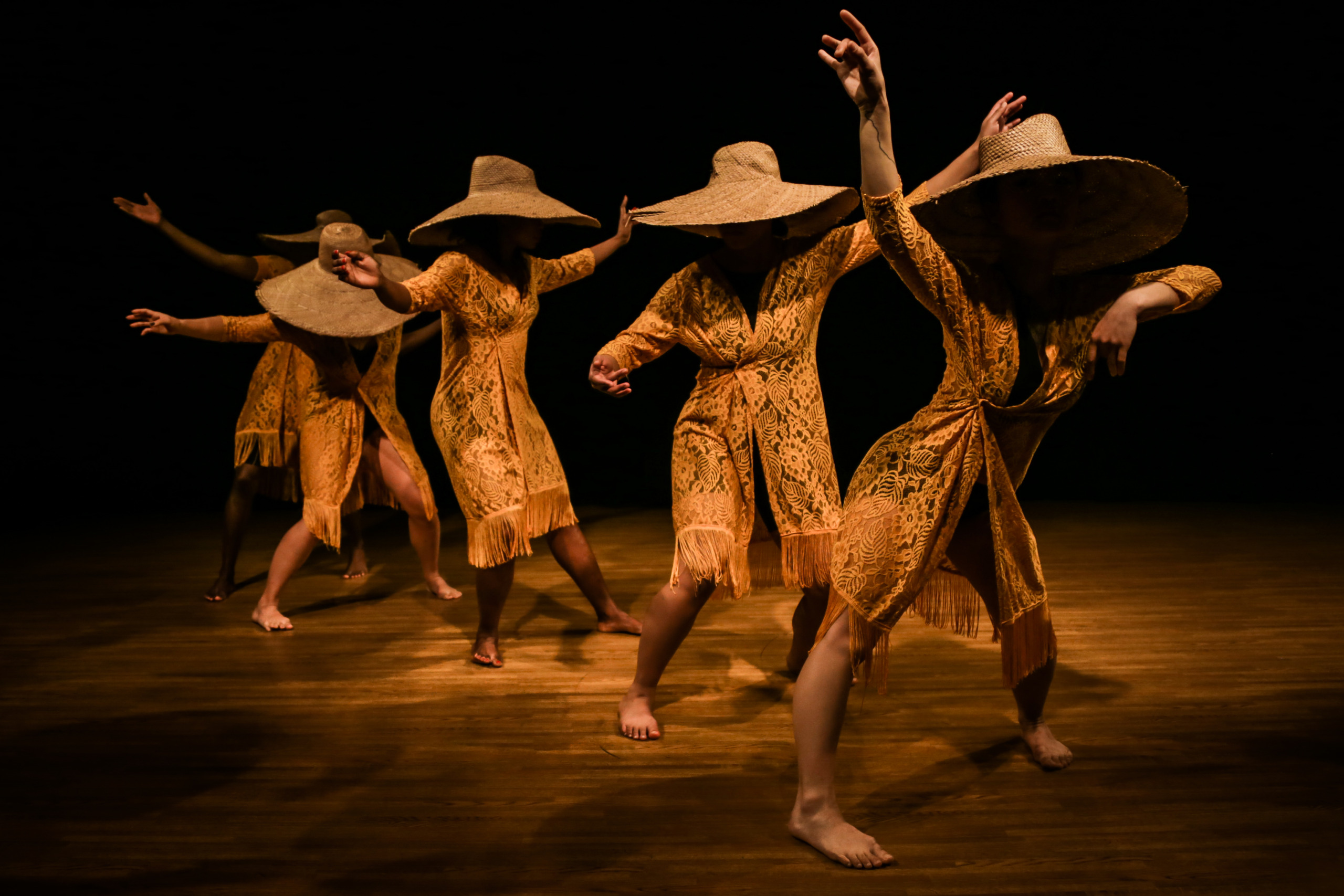 JAE Dance Center - Traka