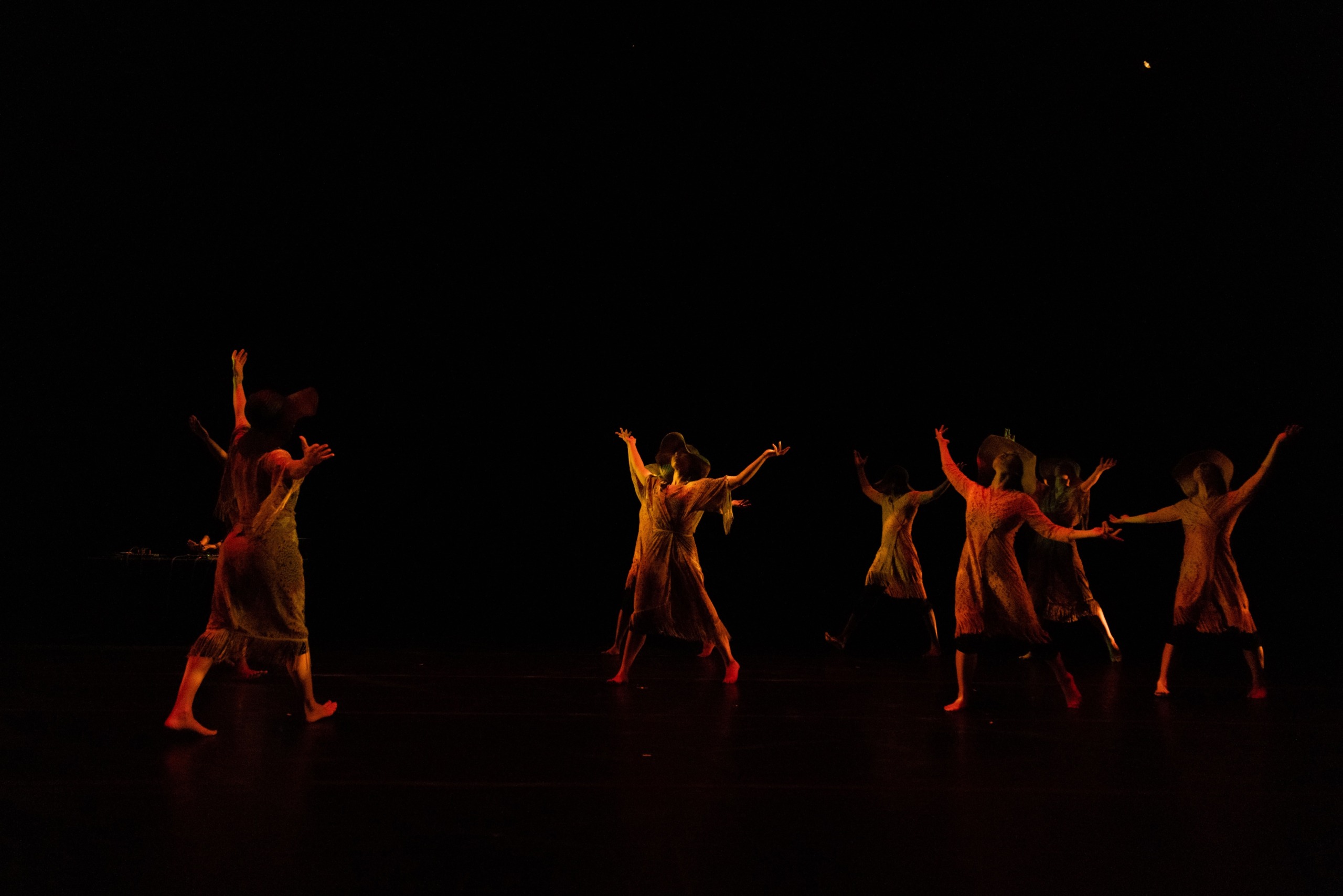 JAE Dance Center - Traka